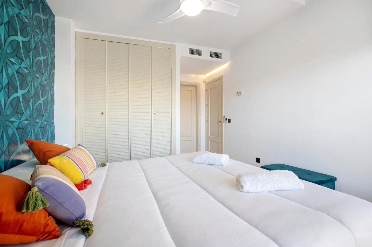 Luxury In Puerto Marina Apartment Benalmadena Exterior photo