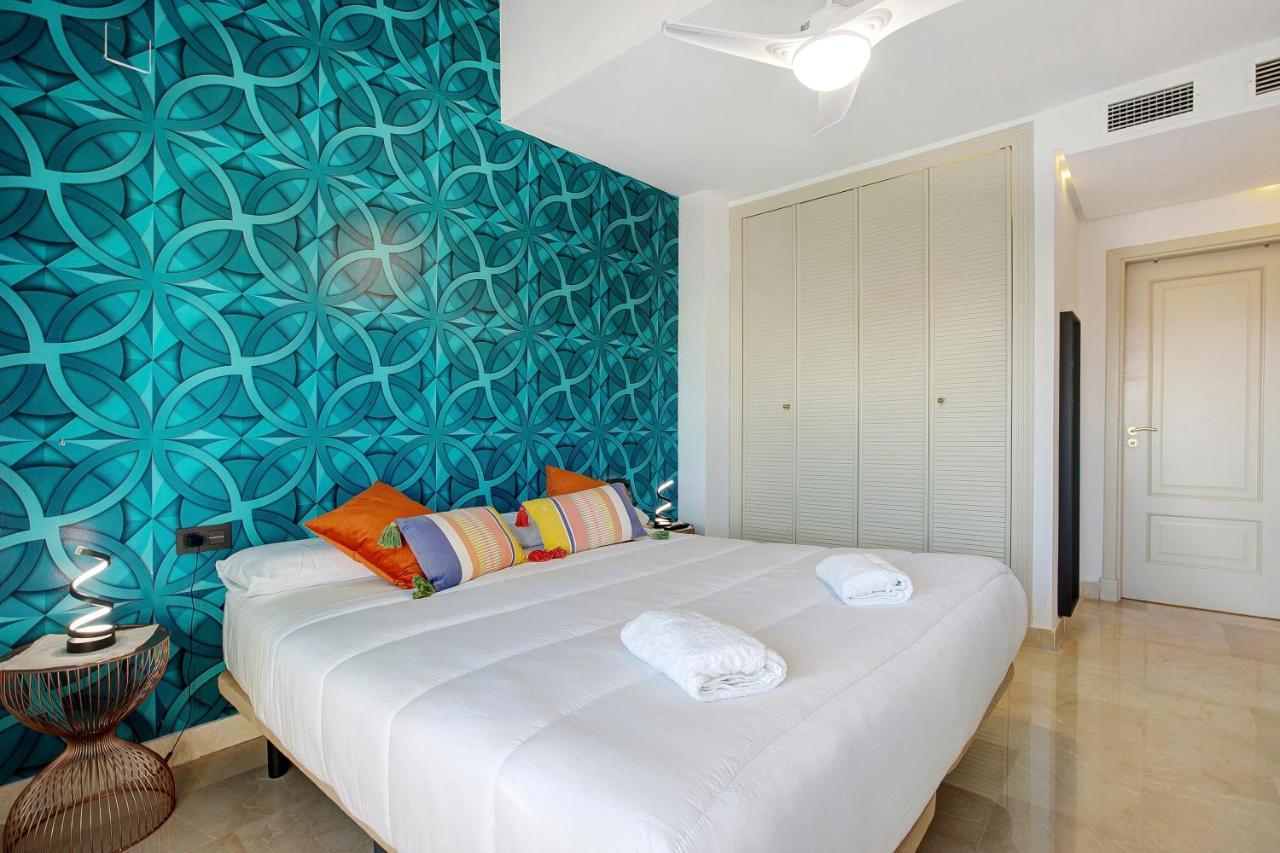 Luxury In Puerto Marina Apartment Benalmadena Exterior photo