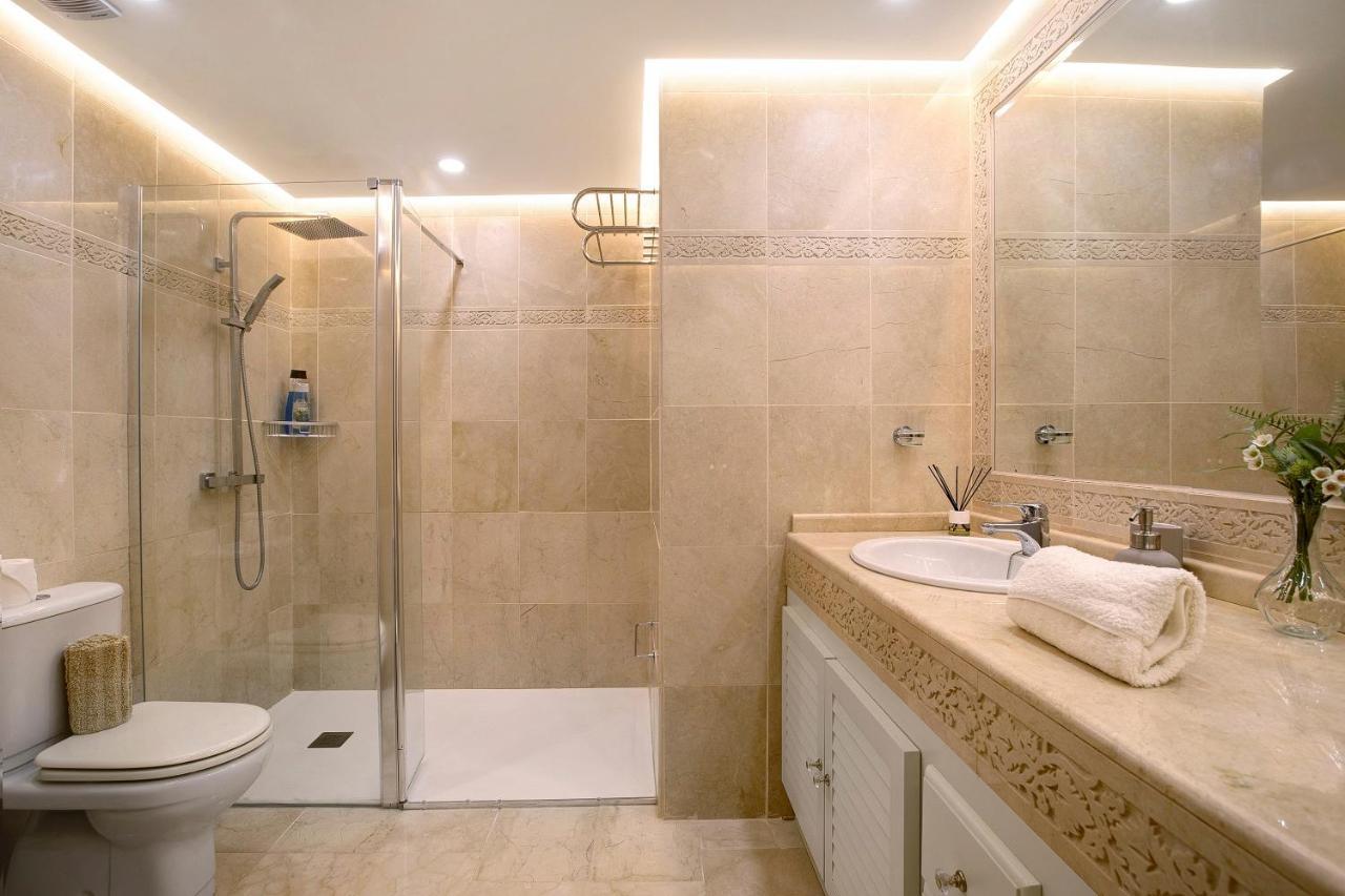 Luxury In Puerto Marina Apartment Benalmadena Exterior photo
